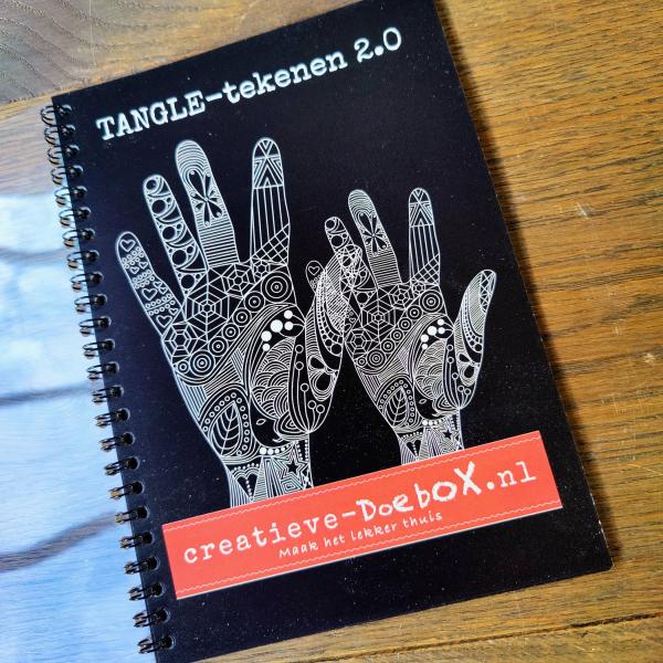 tangle tekenen leren in een workshop